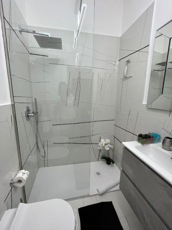 Campo De Fiori Chic Apartment โรม ภายนอก รูปภาพ