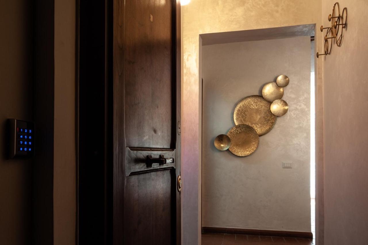 Campo De Fiori Chic Apartment โรม ภายนอก รูปภาพ