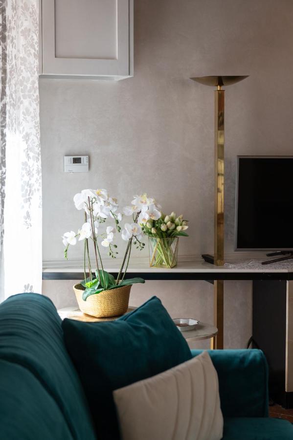 Campo De Fiori Chic Apartment โรม ภายนอก รูปภาพ
