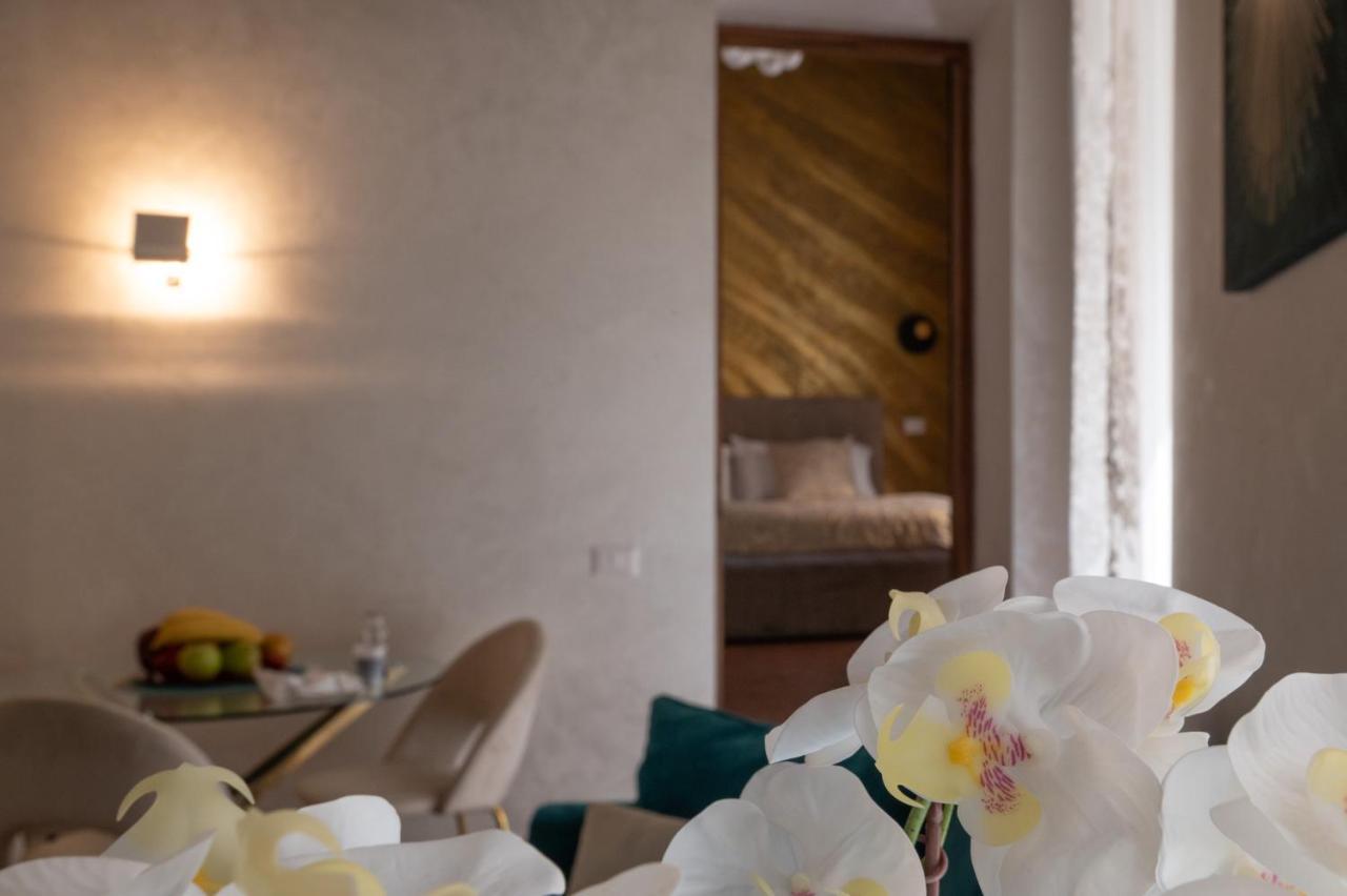 Campo De Fiori Chic Apartment โรม ภายนอก รูปภาพ